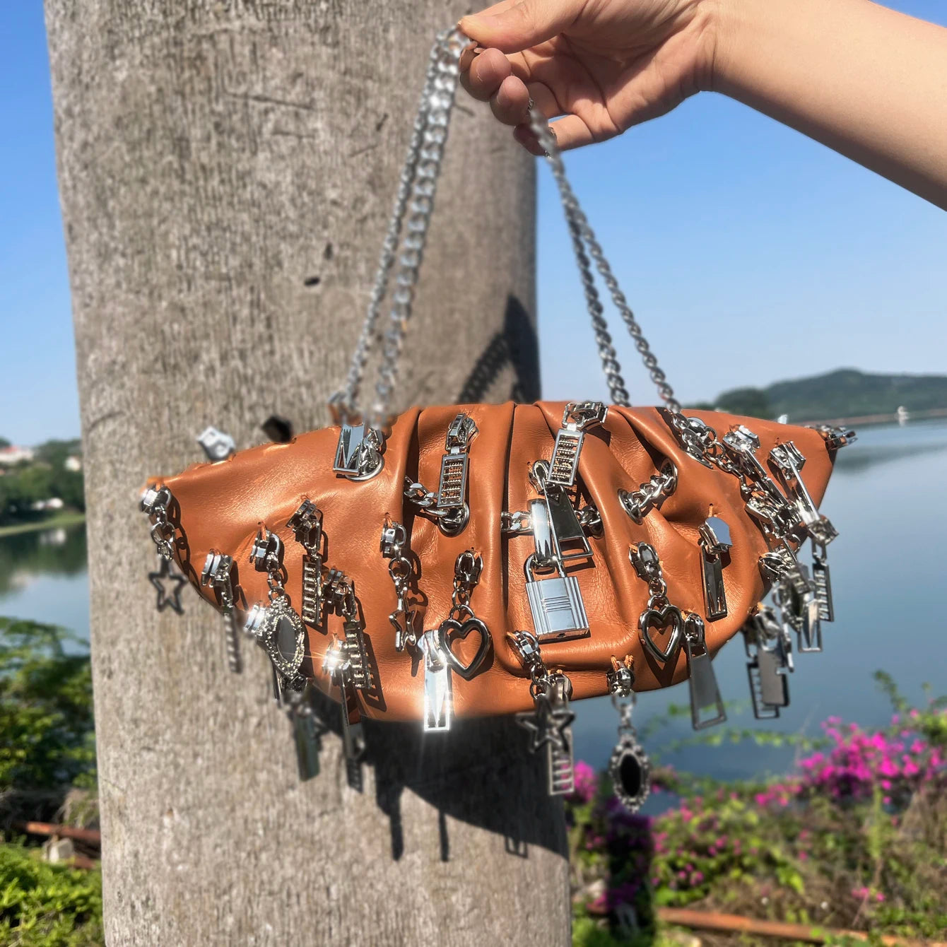 Junk Zipper Handbag
