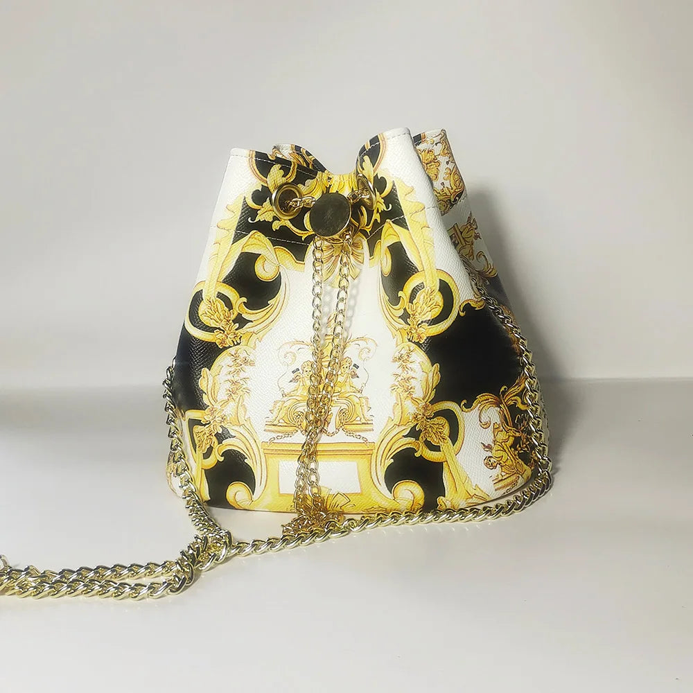 Textured Soft Leather Bucketbag