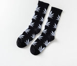 Load image into Gallery viewer, Maple Leaf Socks
